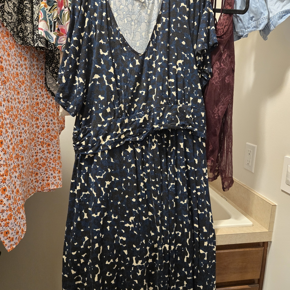 Seraphine Navy and Cream Nursing/Maternity Dress